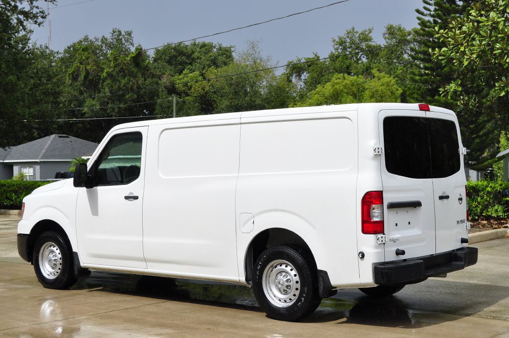 2018 Nissan NV Image 9
