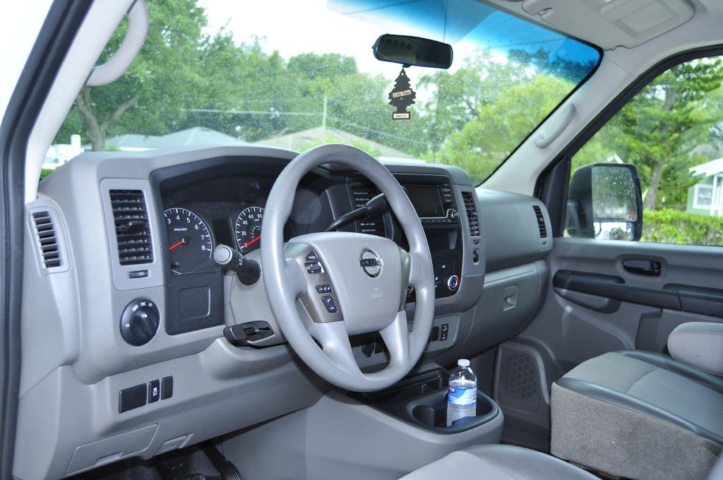 2018 Nissan NV Image 17