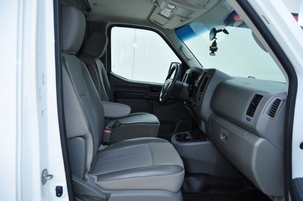 2018 Nissan NV Image 24