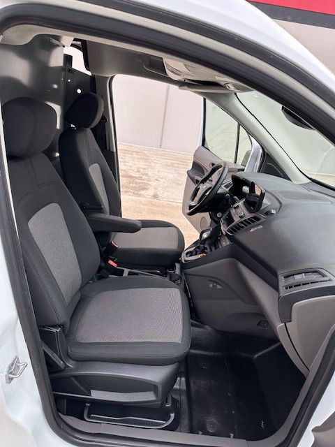 2020 Ford Transit Connect Image 15