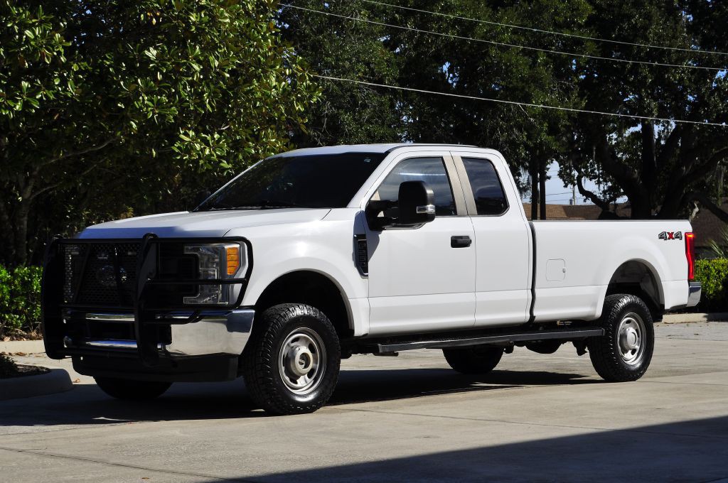 2017 Ford F-250 Image 1