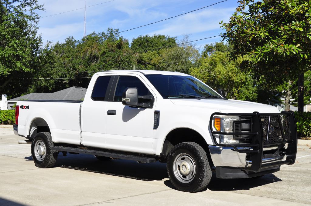 2017 Ford F-250 Image 2