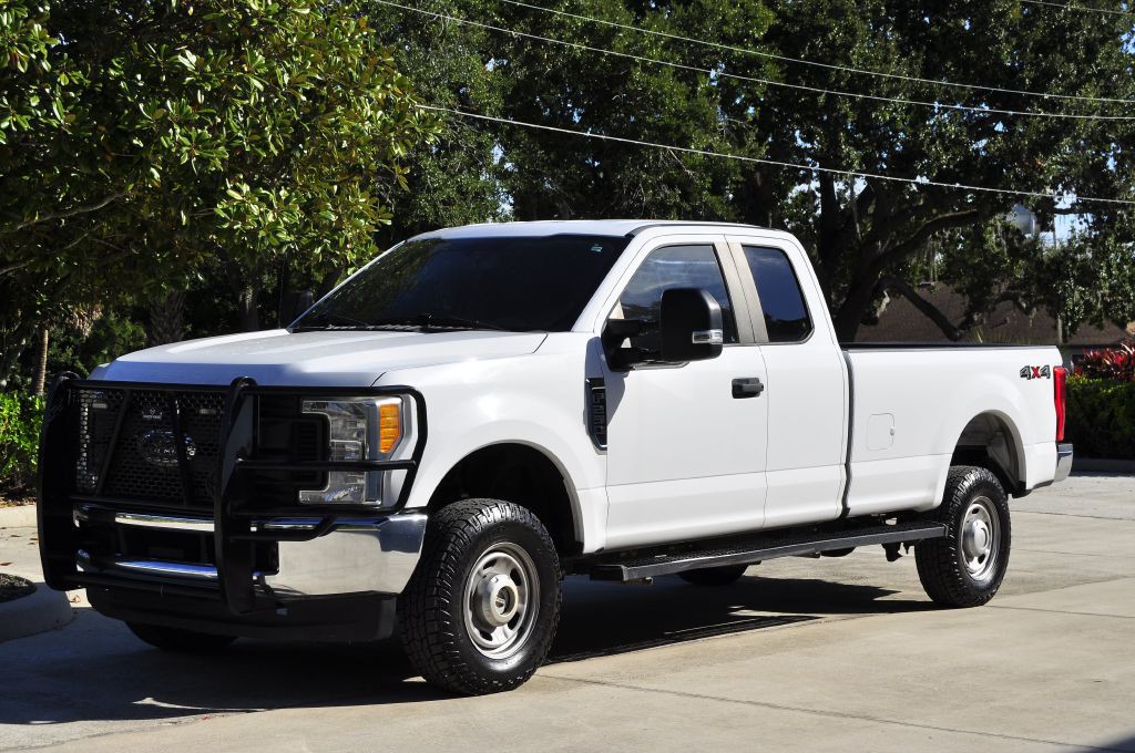 2017 Ford F-250 Image 3