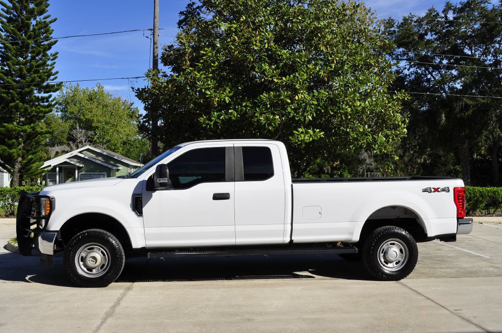 2017 Ford F-250 Image 4