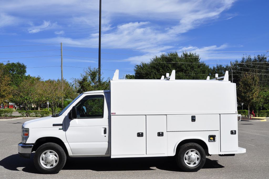 2016 Ford Econoline Image 3