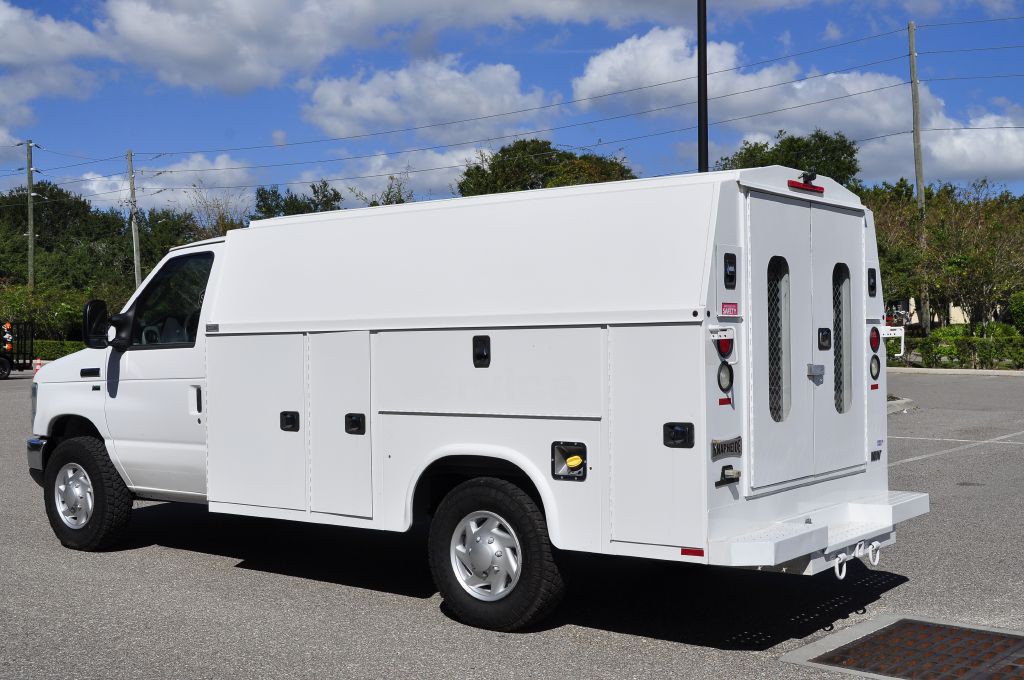 2014 Ford Econoline Image 9