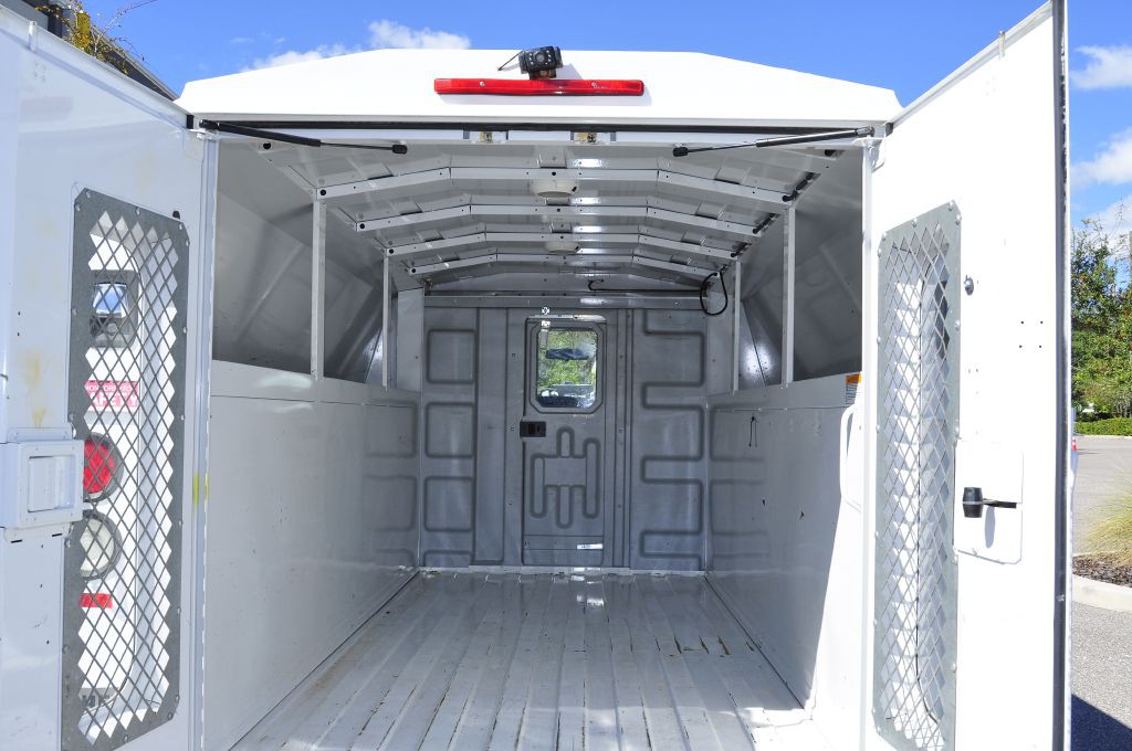 2014 Ford Econoline Image 11