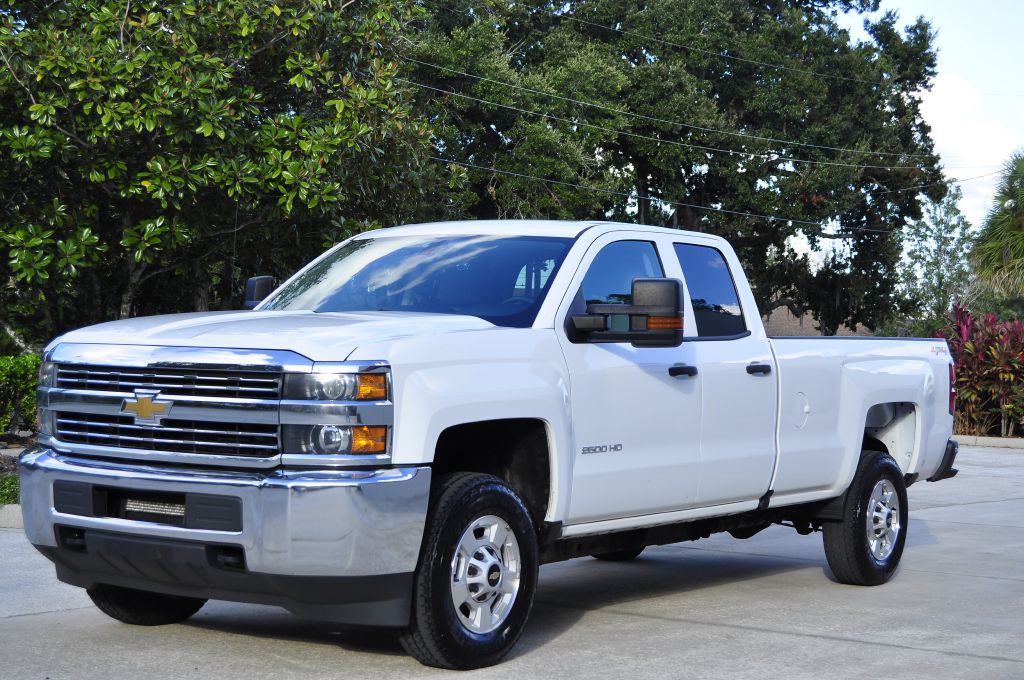 2018 Chevrolet Silverado 1500 Image 1