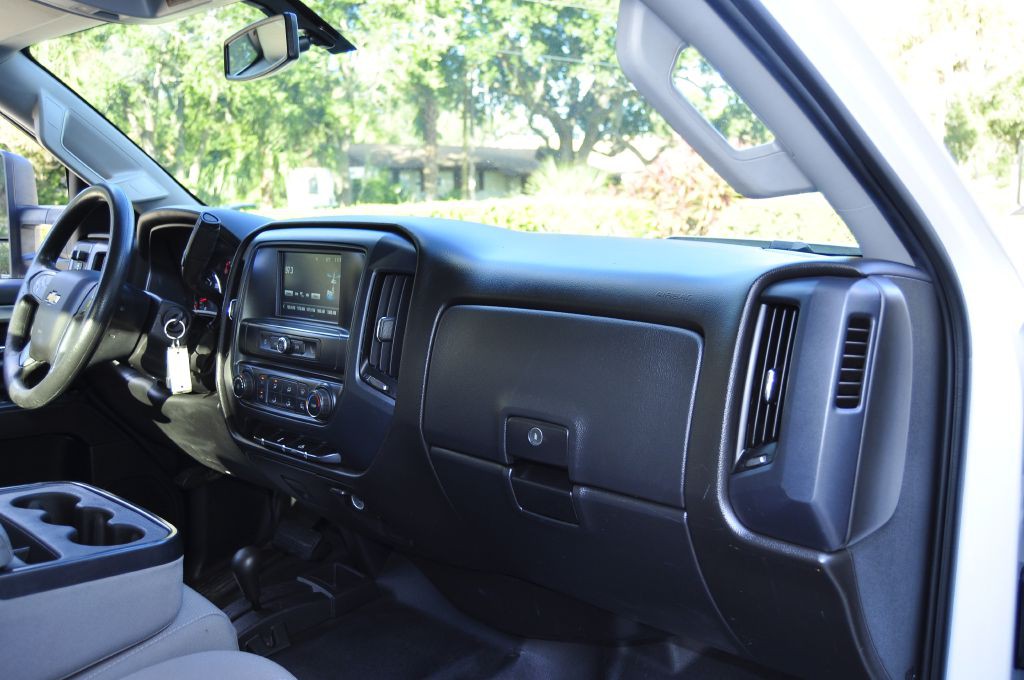 2018 Chevrolet Silverado 1500 Image 17