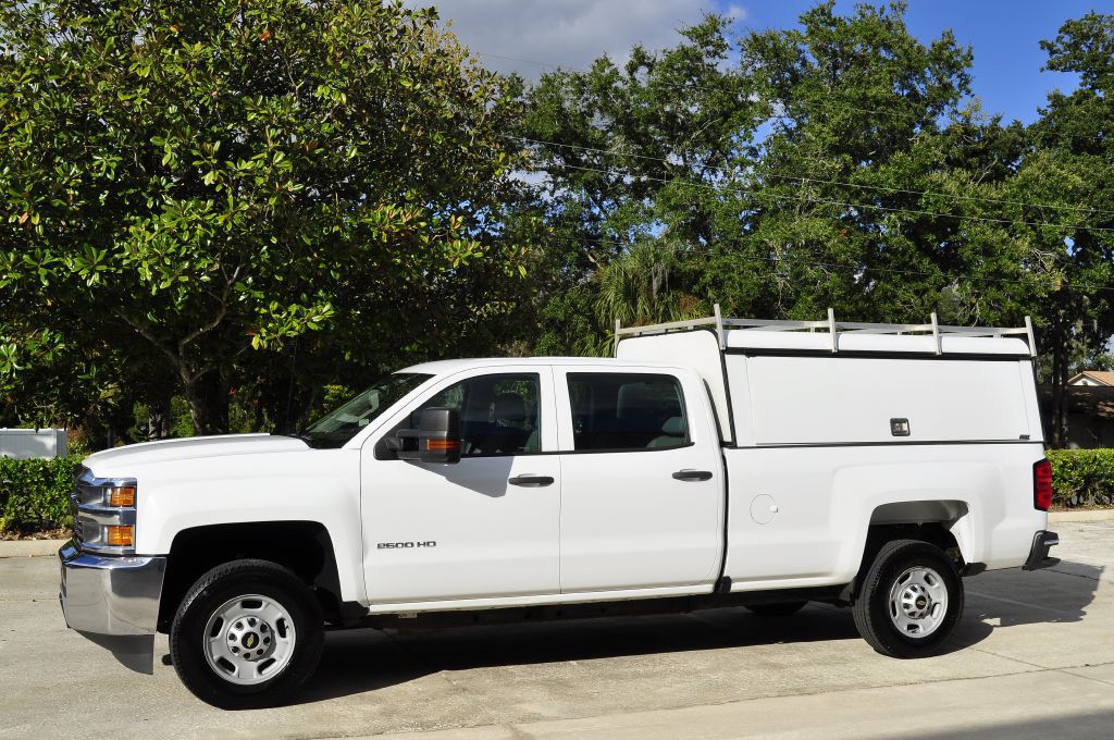 2017 Chevrolet Silverado 1500 Image 3