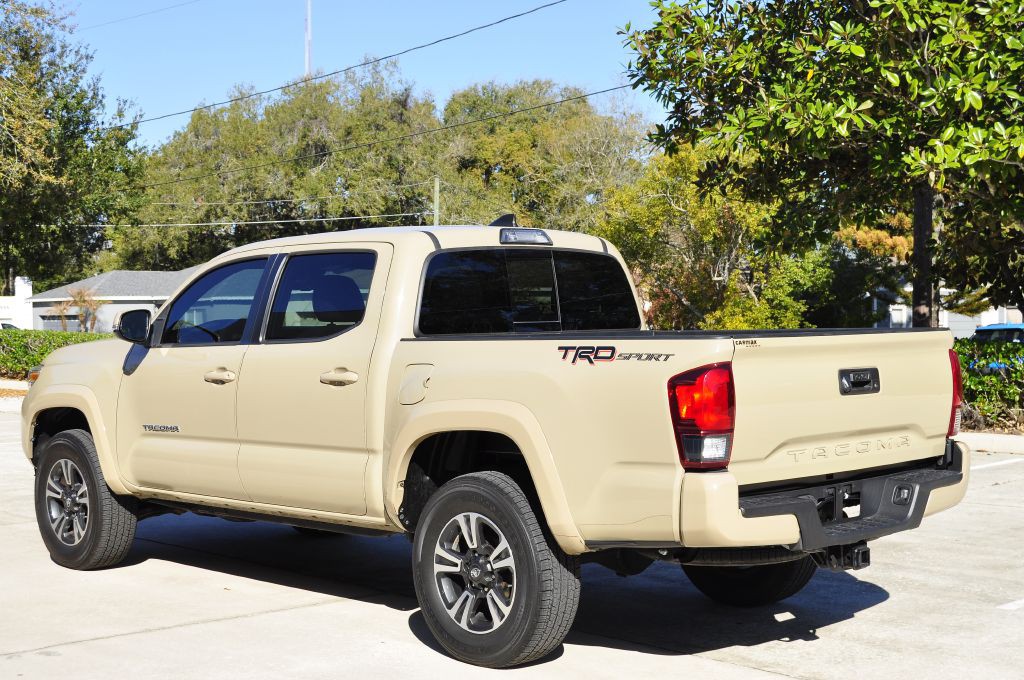 2019 Toyota Tacoma Image 5