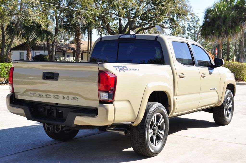 2019 Toyota Tacoma Image 6