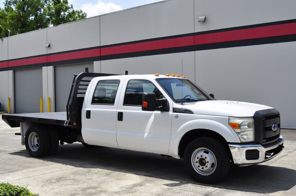 2015 Ford F-350 Image 2