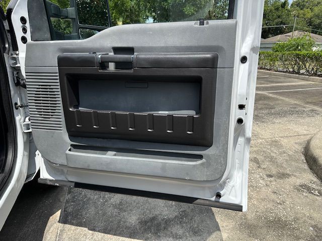 2015 Ford F-350 Image 23