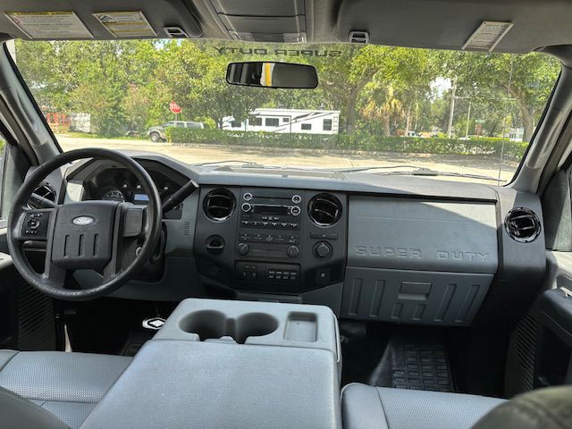 2015 Ford F-350 Image 27