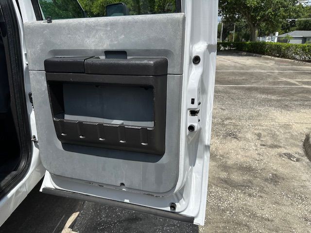 2015 Ford F-350 Image 29