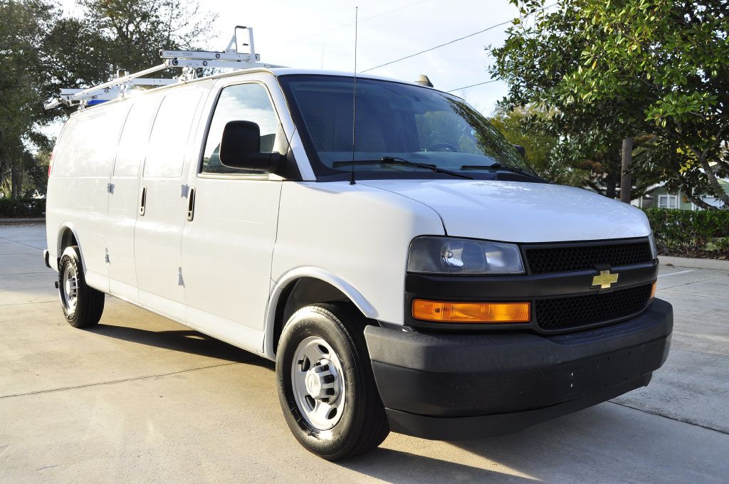 2019 Chevrolet Express Image 5