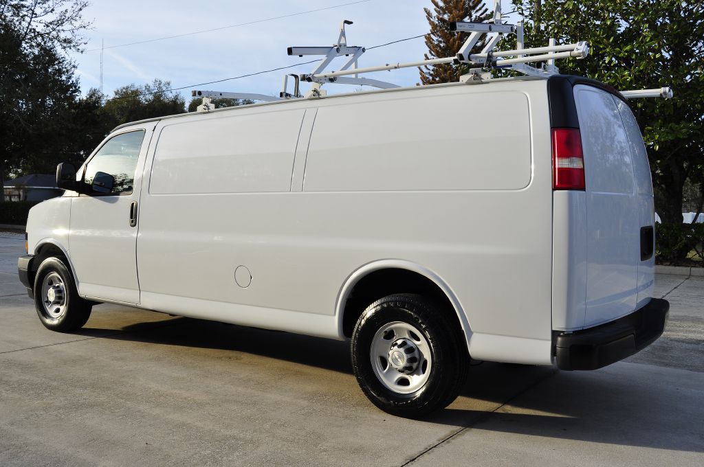 2019 Chevrolet Express Image 6
