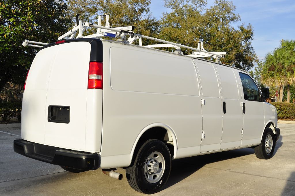 2019 Chevrolet Express Image 7