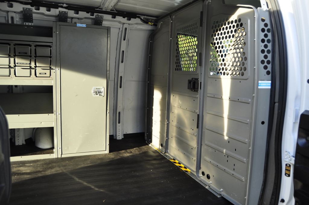 2019 Chevrolet Express Image 13