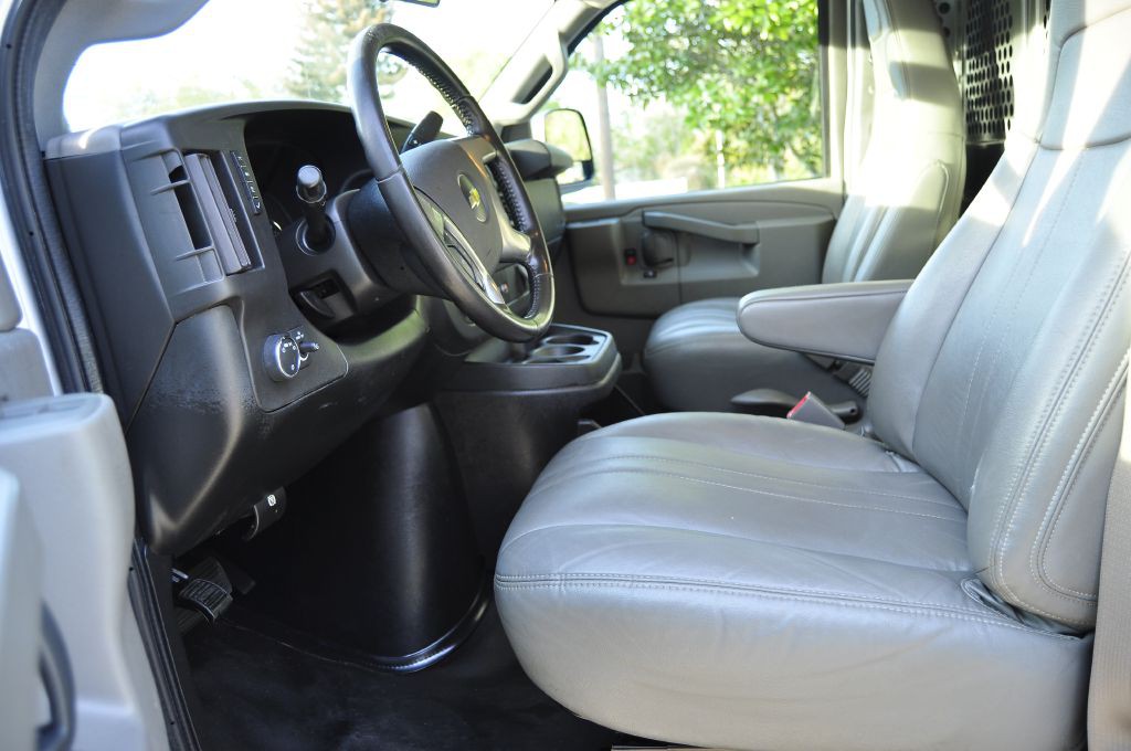 2019 Chevrolet Express Image 15