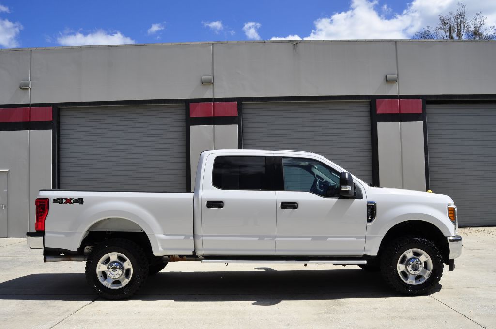 2017 Ford F-250 Image 4