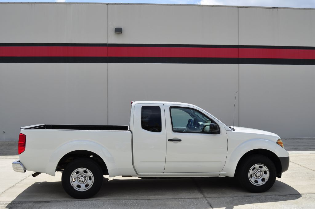 2014 Nissan Frontier Image 10