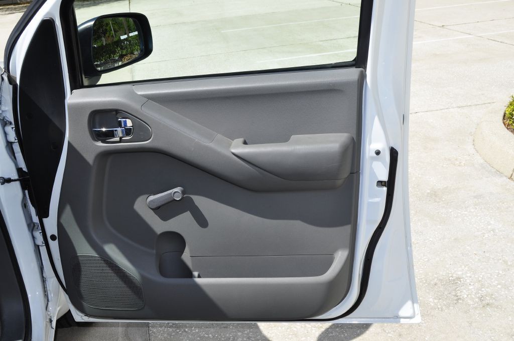 2014 Nissan Frontier Image 11