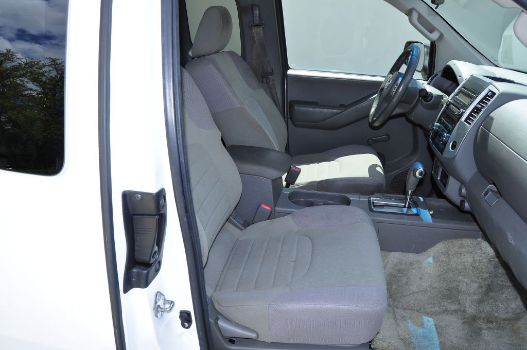 2014 Nissan Frontier Image 13