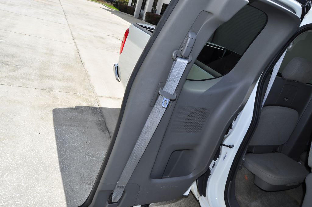 2014 Nissan Frontier Image 16