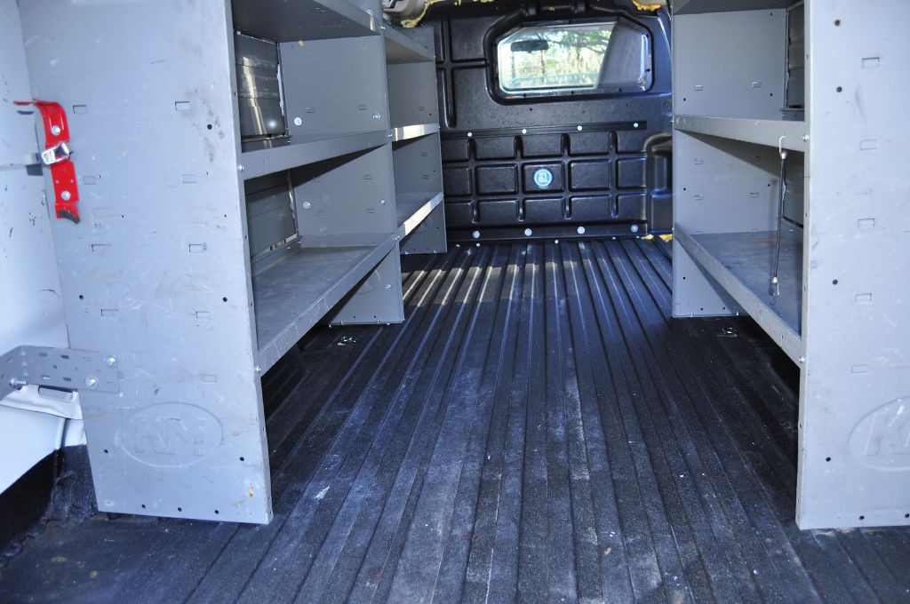 2023 GMC Savana Image 20