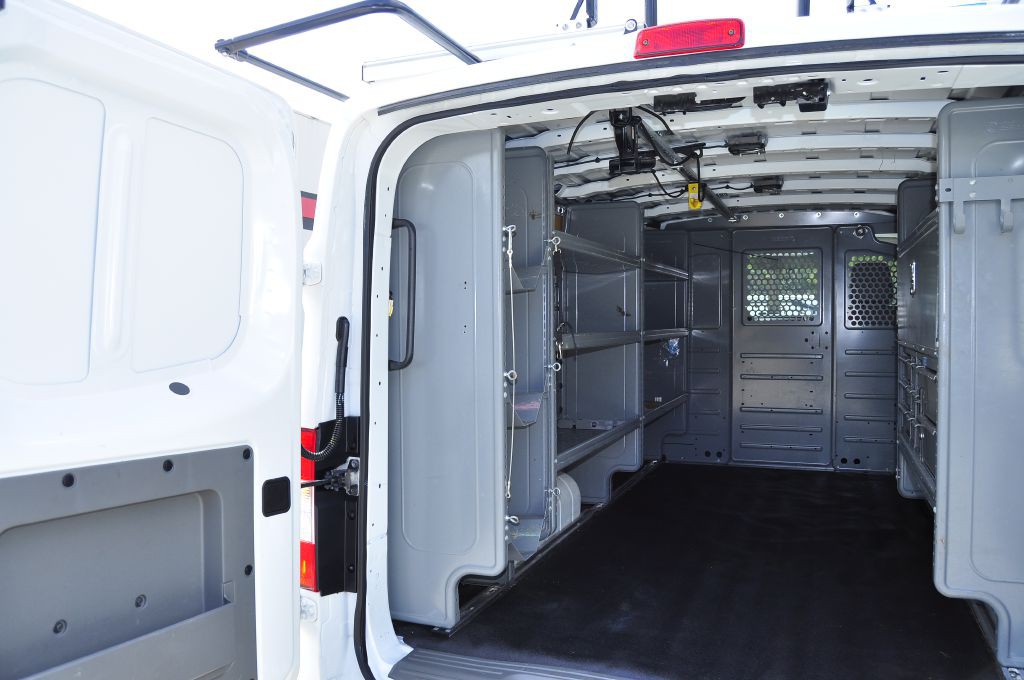 2016 Nissan NV Image 14