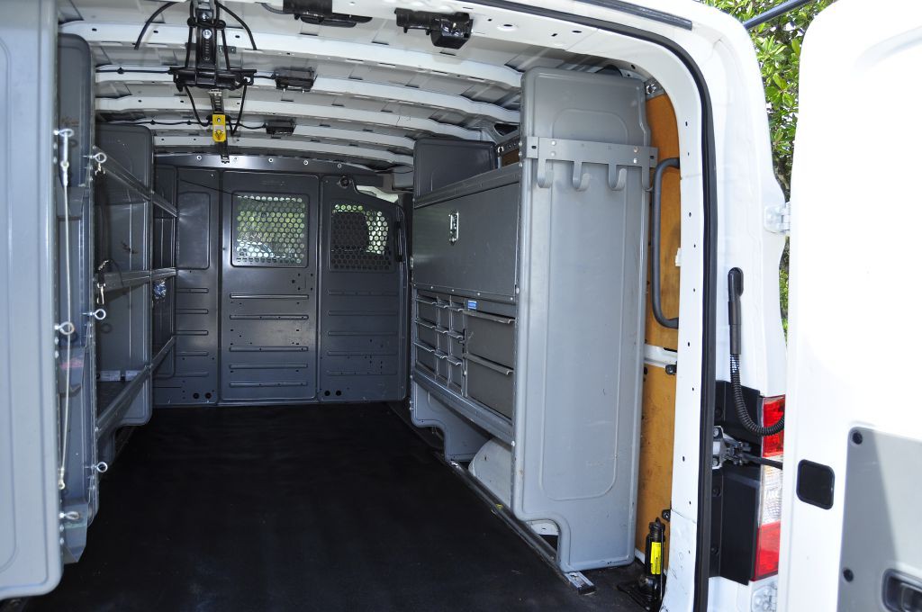 2016 Nissan NV Image 15