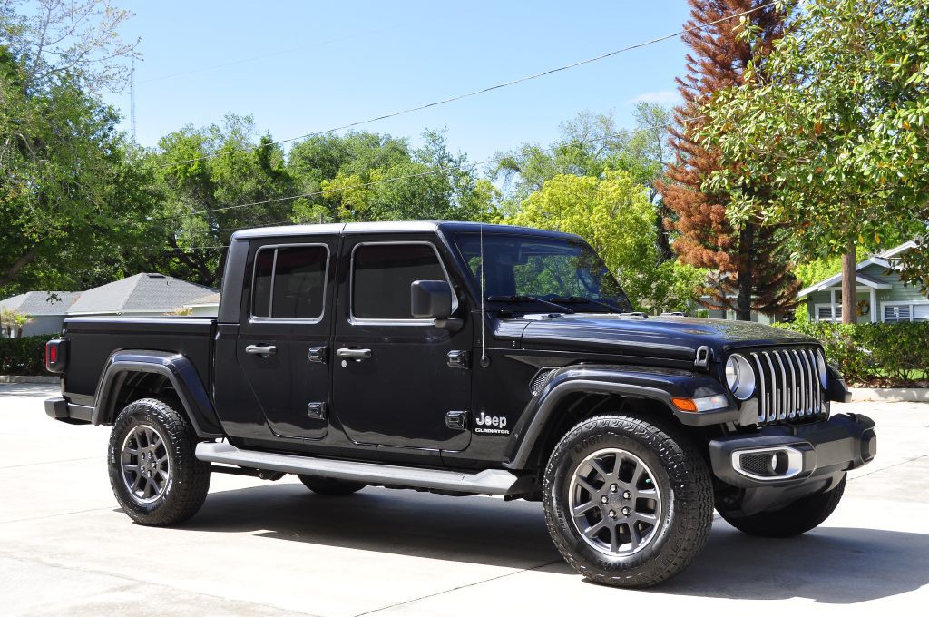2021 Jeep Gladiator Image 2
