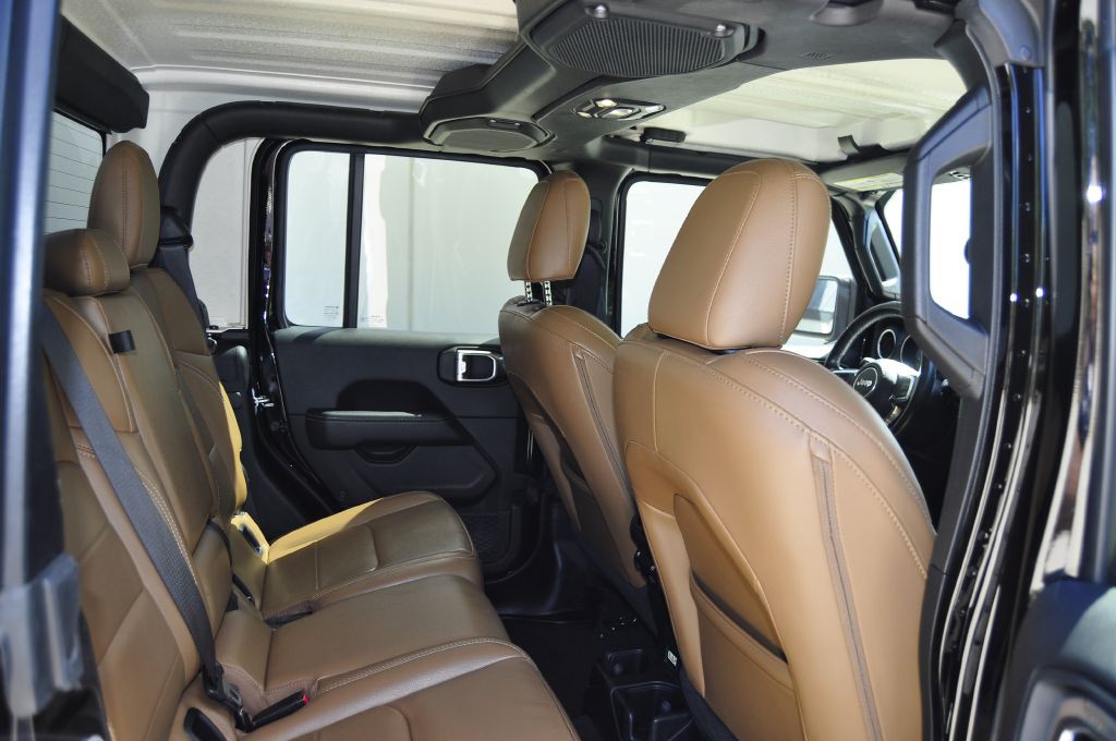 2021 Jeep Gladiator Image 15