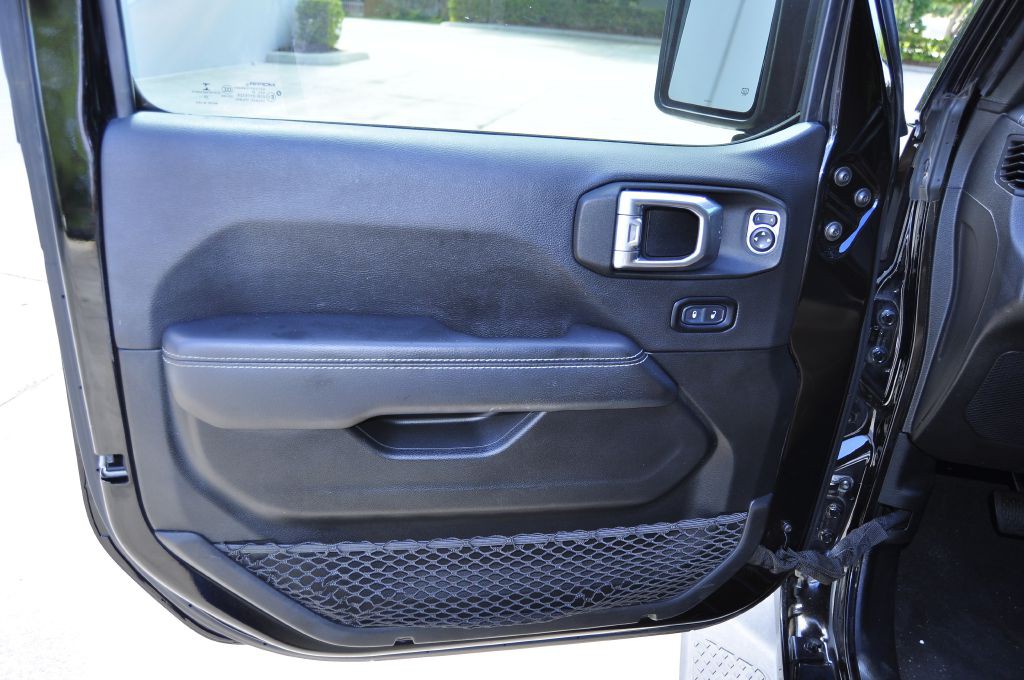 2021 Jeep Gladiator Image 25