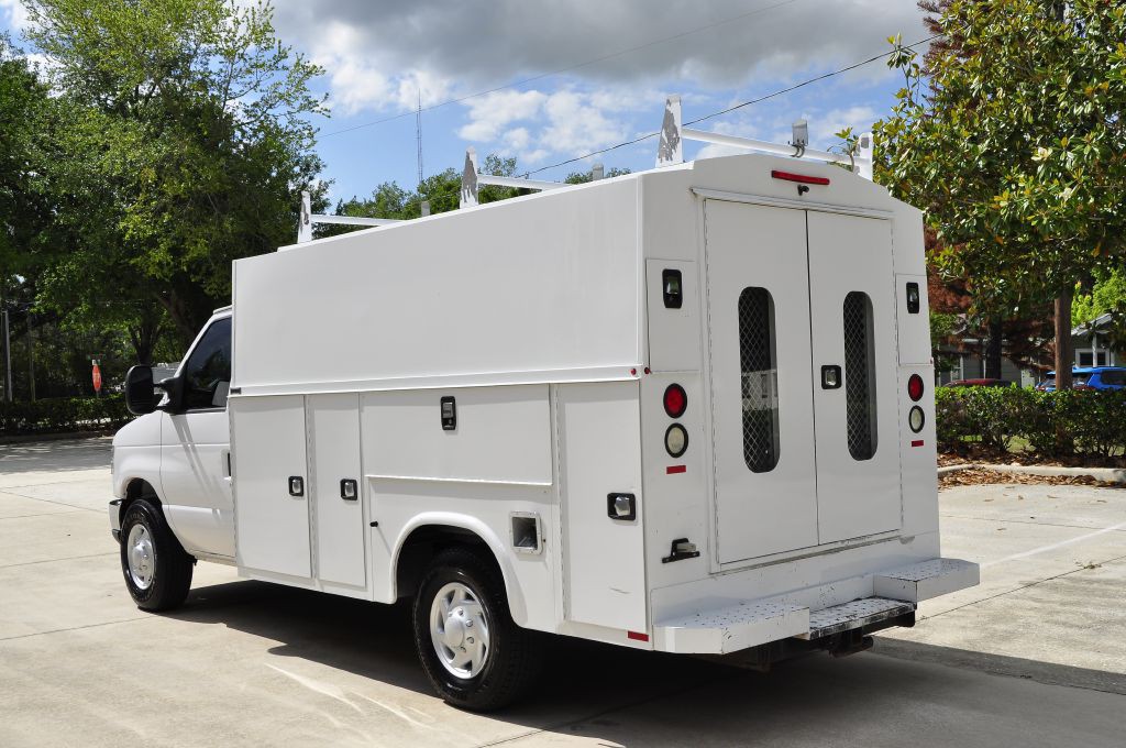 2017 Ford Econoline Image 5