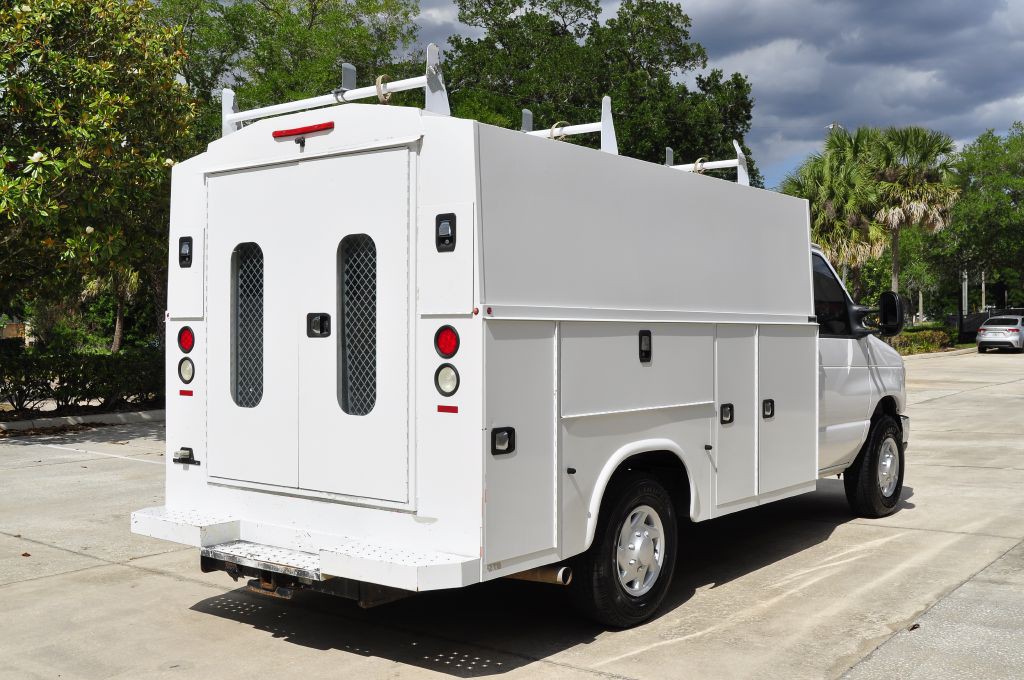 2017 Ford Econoline Image 6