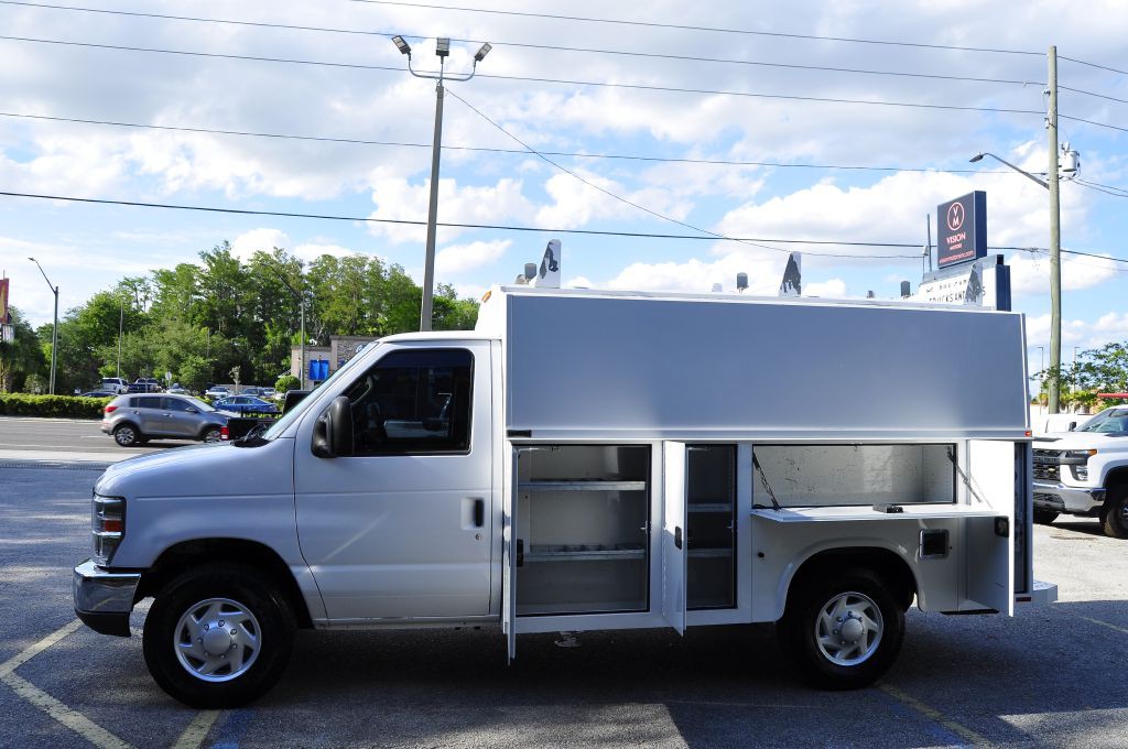 2017 Ford Econoline Image 13