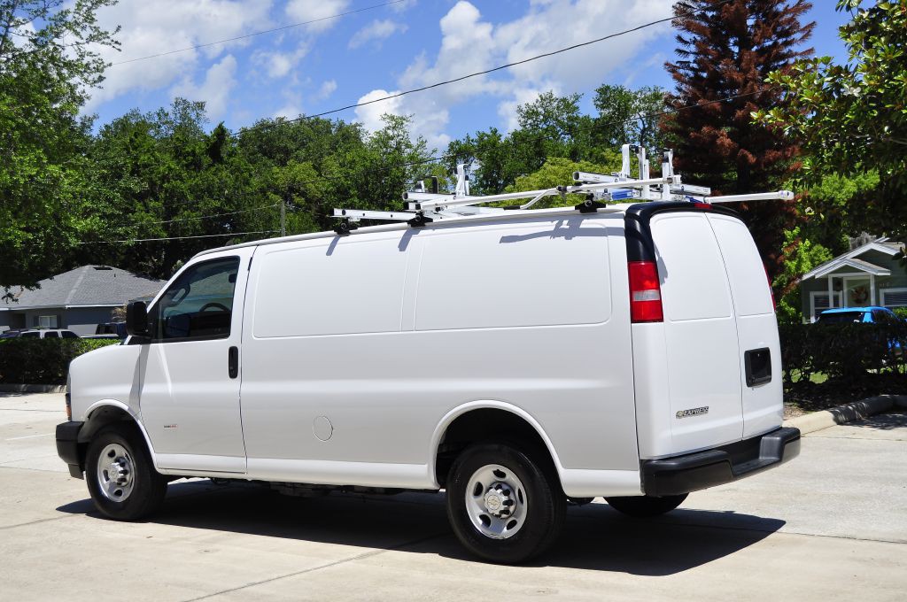 2020 Chevrolet Express Image 4