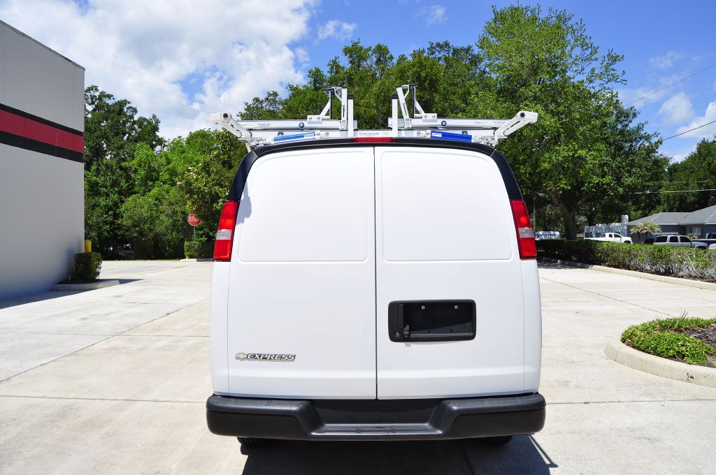2020 Chevrolet Express Image 5