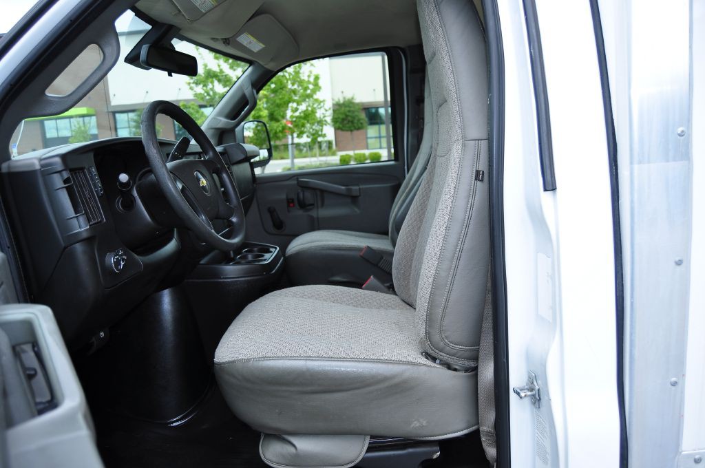 2020 Chevrolet Express Image 9