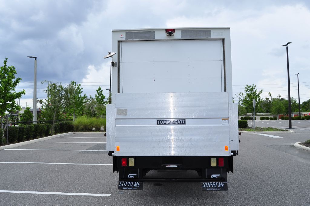 2020 Chevrolet Express Image 13