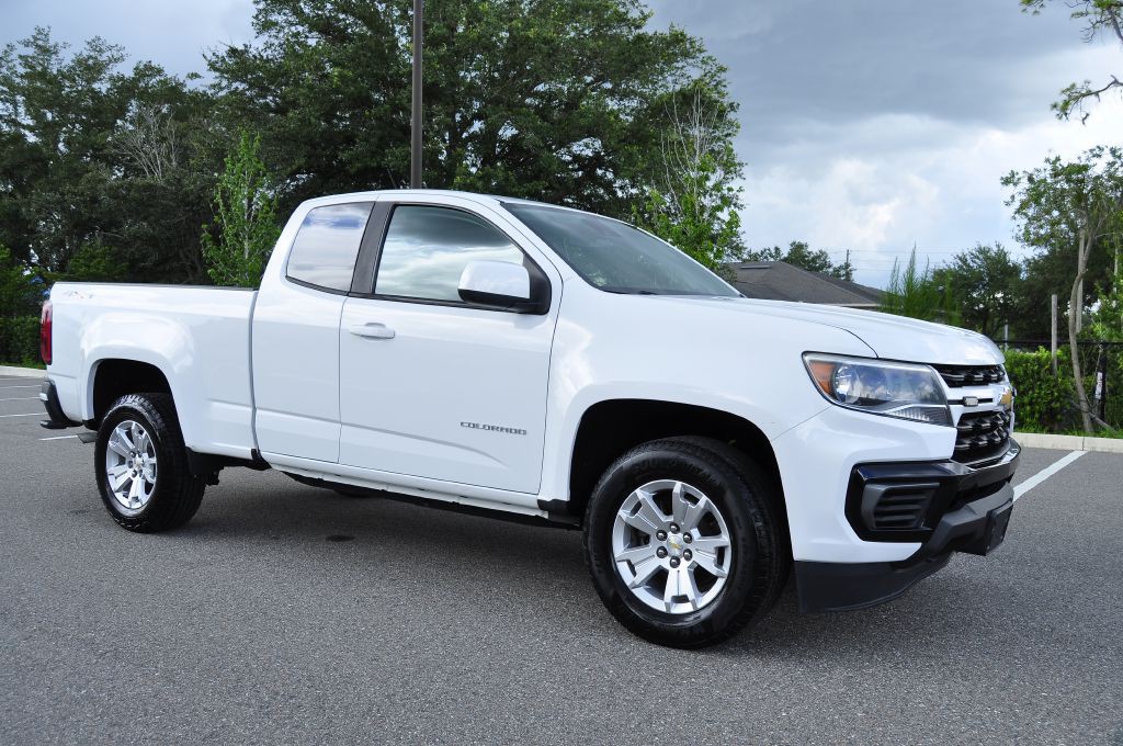 2022 Chevrolet Colorado Image 2