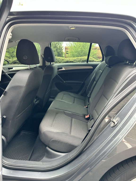 2016 Volkswagen Jetta Image 12