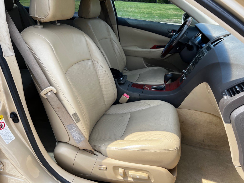 2008 Lexus ES Image 19