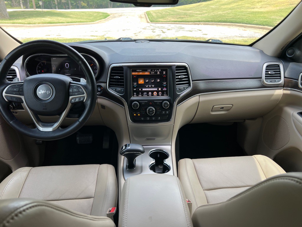 2014 Jeep Grand Cherokee Image 25