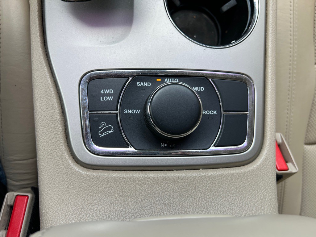 2014 Jeep Grand Cherokee Image 31