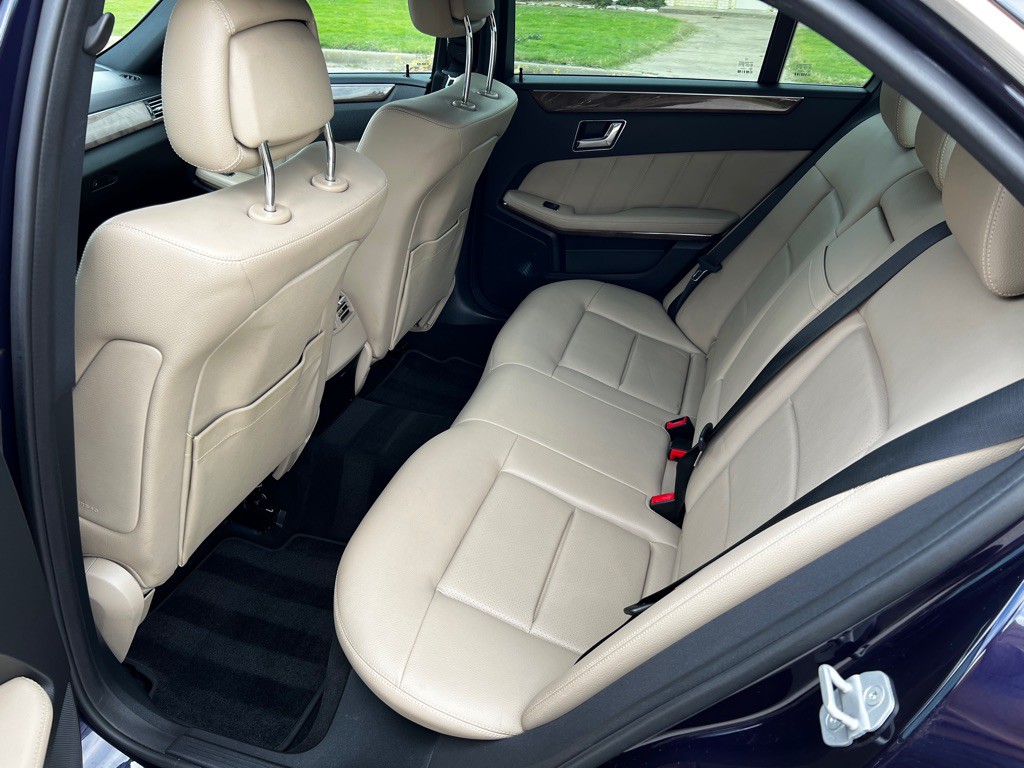 2011 Mercedes-Benz E-Class Image 12