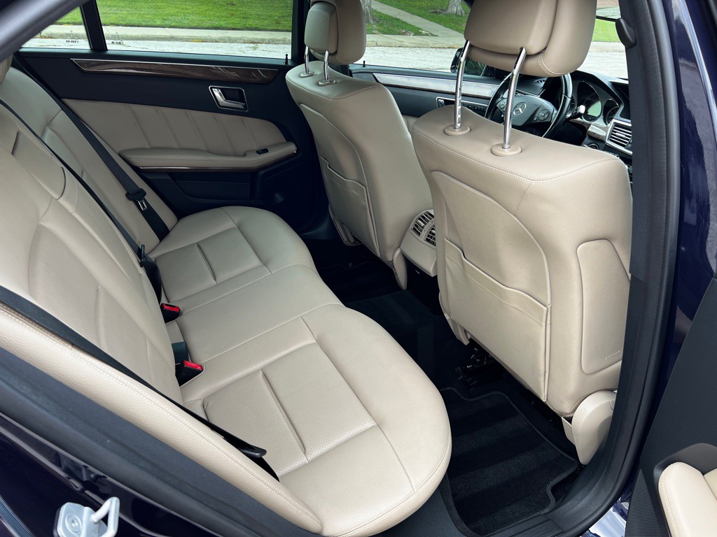 2011 Mercedes-Benz E-Class Image 15